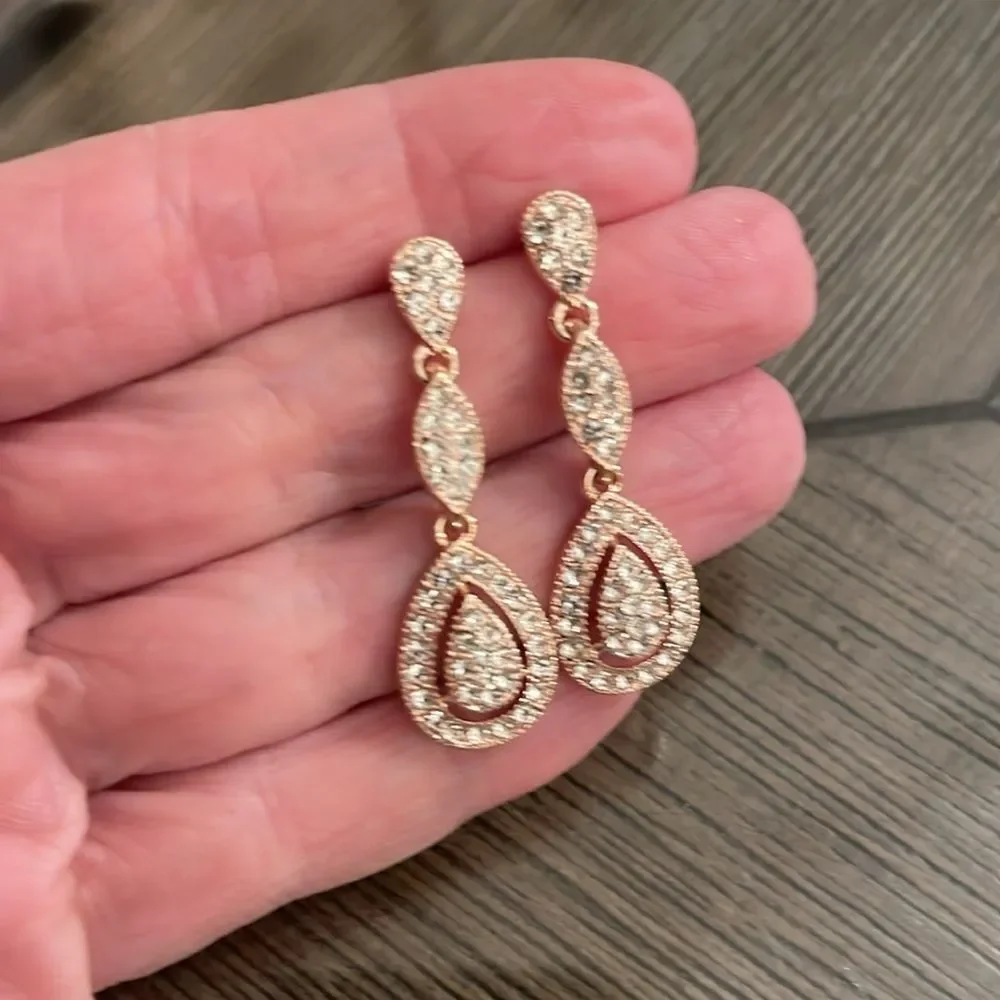 Vintage Style Rose Gold Colored Drop Earrings Rhinestone Dangle Earrings